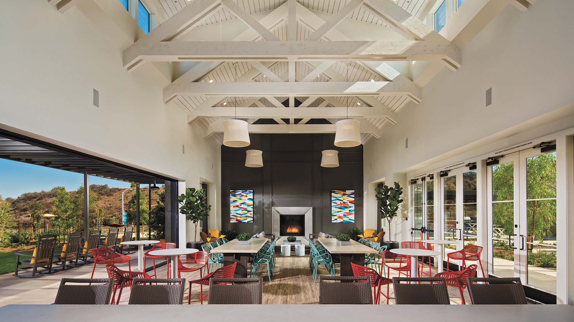 Hudson House Sunkist Bar